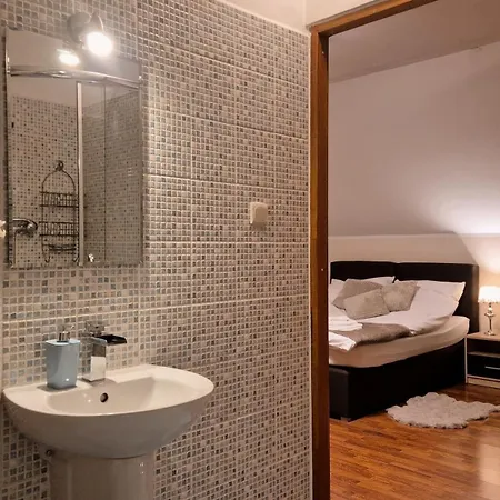 W Samiuskim Centrum 아파트 슈차이르크